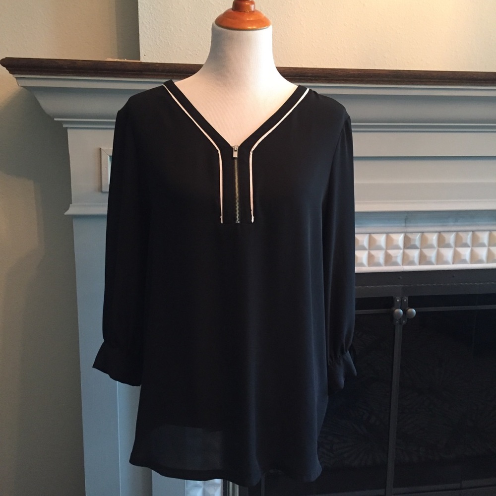 7th Avenue- Piped V-Neck Zip-Front Blouse